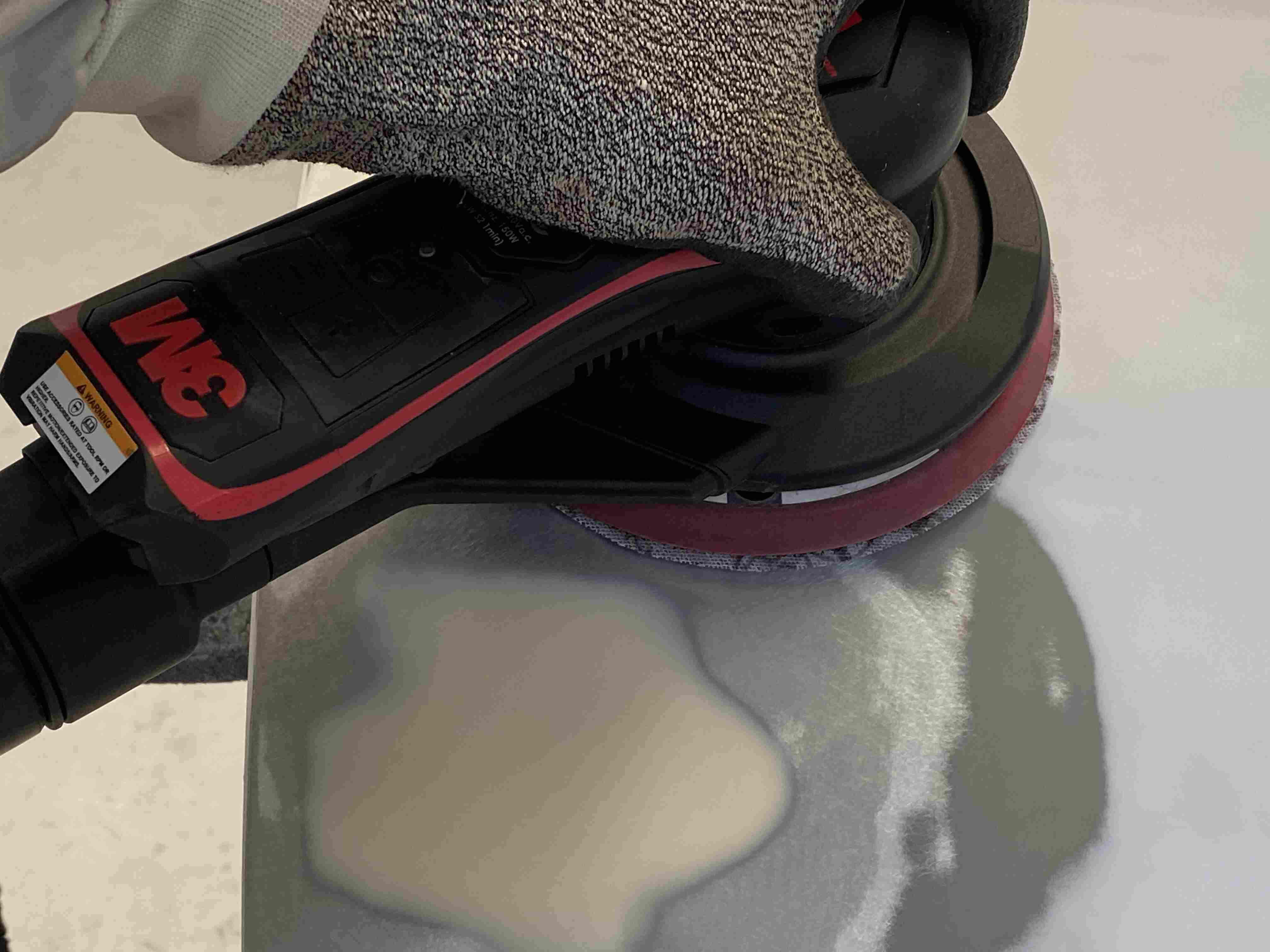 3M™ Cubitron™ II Aşındırıcılar kullanarak yüzeyin ve kenarların ince zımparalanması